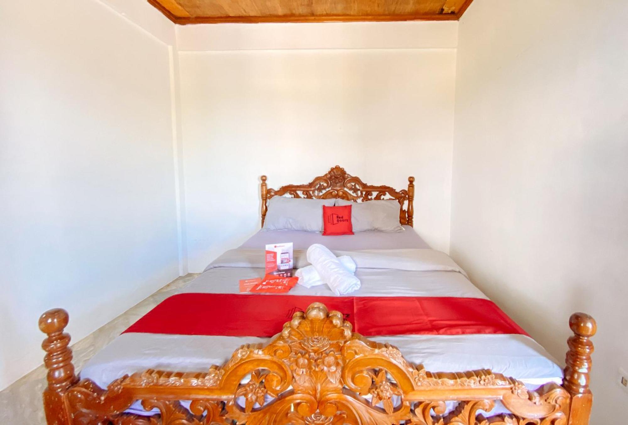 White Castle Beach Resort Iba Zambales Botolan Kültér fotó