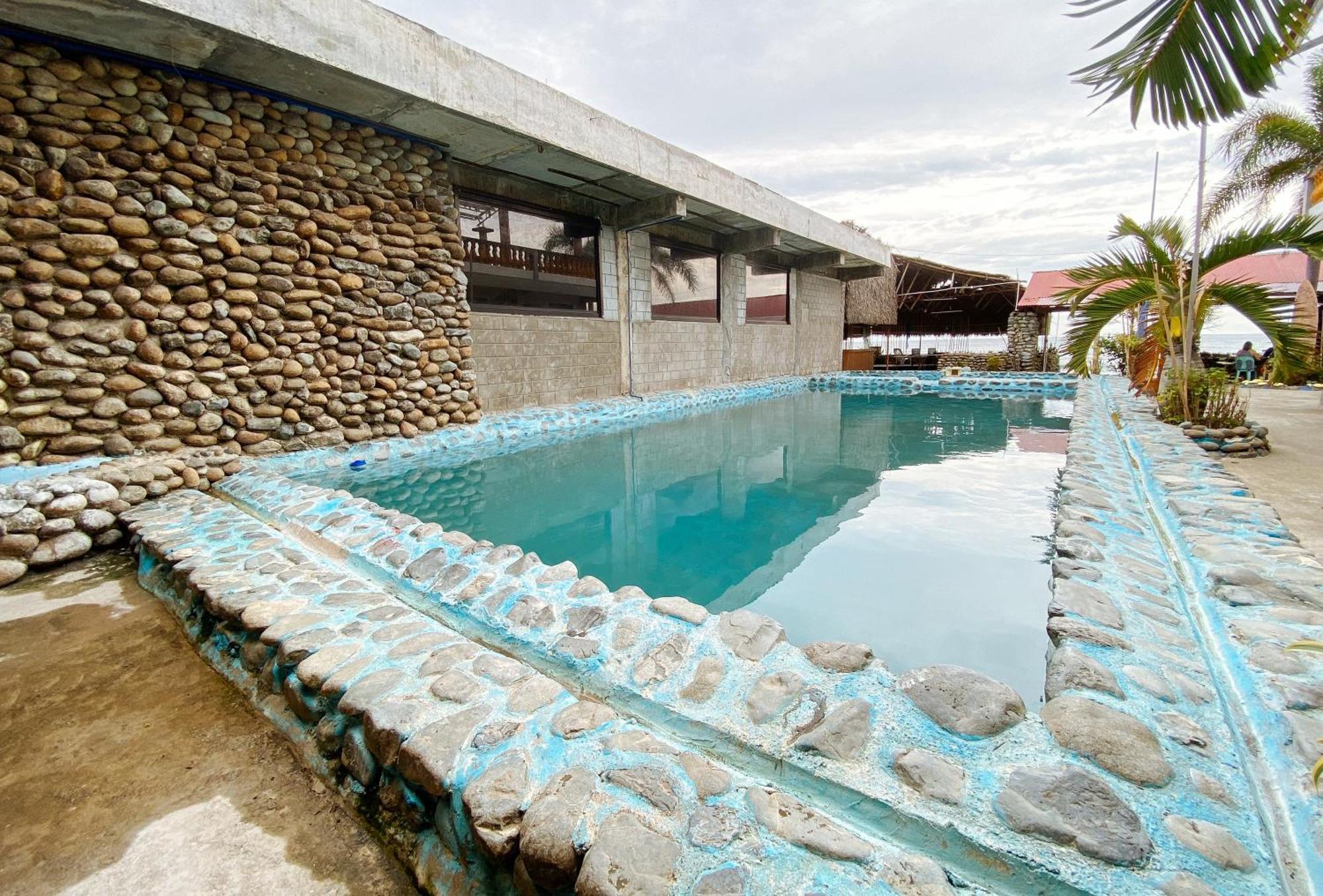 White Castle Beach Resort Iba Zambales Botolan Kültér fotó