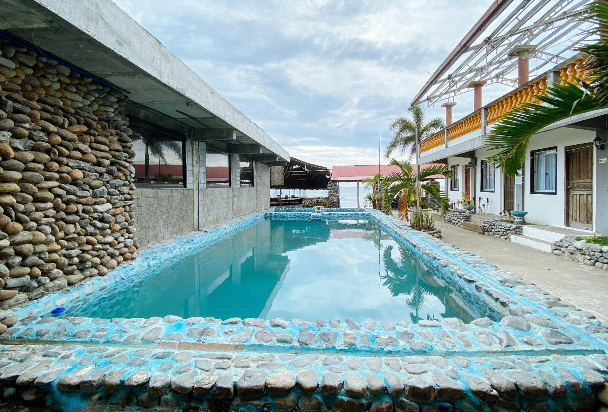 White Castle Beach Resort Iba Zambales Botolan Kültér fotó